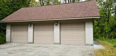 3 car garage