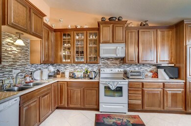 930 N Evergreen Gilbert AZ-large-006-1-K