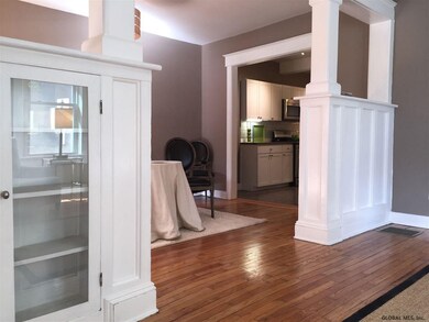 253 Myrtle Ave, Albany, NY 12208 - photo 6