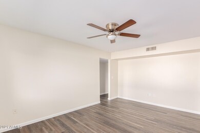 9916 W Clair Dr, Sun City, AZ 85351 - photo 7