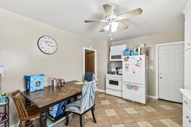 1562 Ivy Ave E, Saint Paul, MN 55106 - photo 4