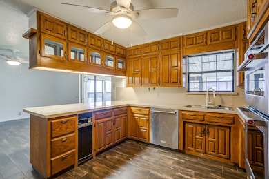 1911 Joslin St, Cleburne, TX 76033 - photo 6