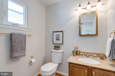 11000 Burywood Ln, Reston, VA 20194 - photo 6