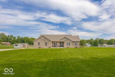 16310 E Main St, Columbus, IN 47203 - photo 2