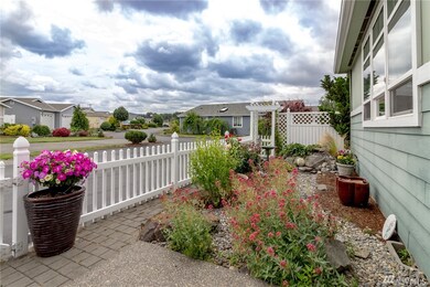 718 Maple Ln SW, Orting, WA 98360 - photo 2