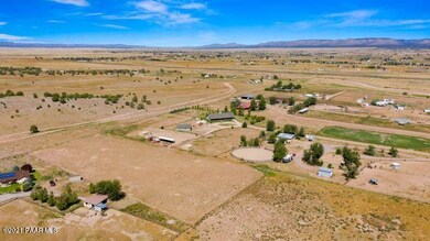 23450 E Ropers Ln, Paulden, AZ 86334 - photo 2