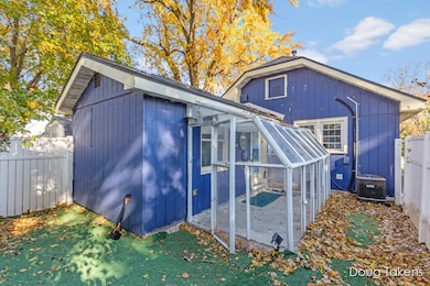 209 Rex St, Spring Lake, MI 49456 - photo 4