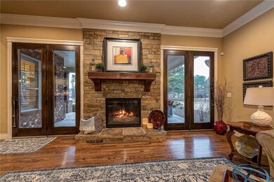  
6082 S Pack Ln, Rogers, AR 72758