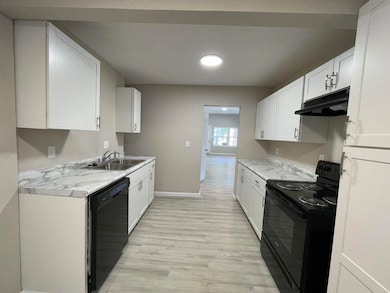 824 W Elm St, Springfield, MO 65806 - photo 5