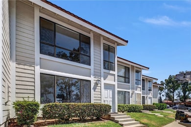 25885 Trabuco Rd unit 57, Lake Forest, CA 92630 - photo 2