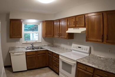 2250 Amherst (4)