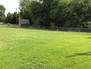 1835 N Pennsylvania Ave, Shawnee, OK 74804 - photo 4