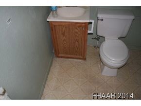 208 W Avenue A, Copperas Cove, TX 76522 - photo 5