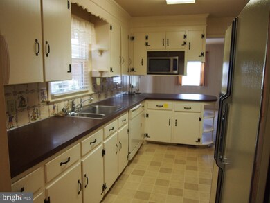 17900 Pin Oak Rd, Hagerstown, MD 21740 - photo 7