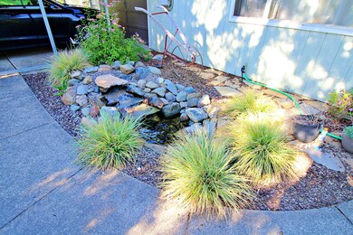 1115 NE Beacon Dr, Grants Pass, OR 97526 - photo 2
