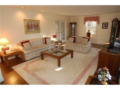 25 Midwood Dr, Greenwich, CT 06831 - photo 7