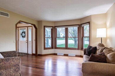 844 Peregrine Cir, Oregon, WI 53575 - photo 6