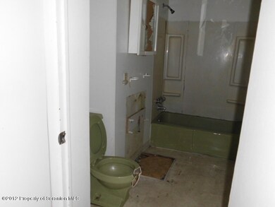642 Birch St, Scranton, PA 18505 - photo 6