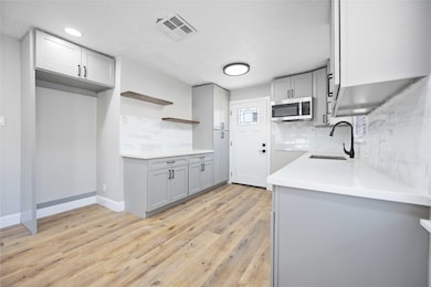 4335 Oxford St, Houston, TX 77022 - photo 6