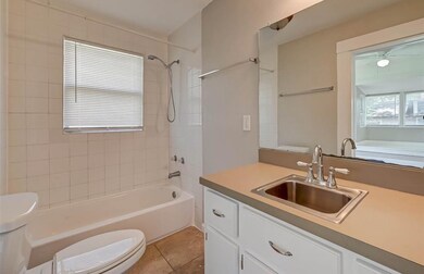 1748 Richmond Ave unit 2, Houston, TX 77098 - photo 6