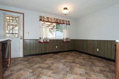 Large eat-in kitchen