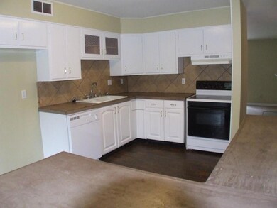 110 Matthews Dr, Slidell, LA 70458 - photo 4