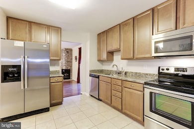 10222 Quiet Pond Terrace, Burke, VA 22015 - photo 7