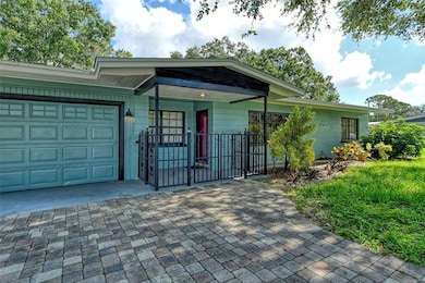 2309 Lynn St, Sarasota, FL 34231 - photo 2