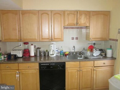 6026 Mardale Ln, Burke, VA 22015 - photo 5