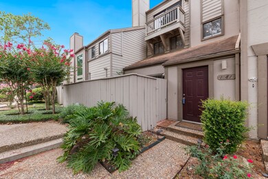 1081 Country Place Dr unit 1081, Houston, TX 77079 - photo 2