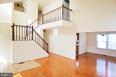 9702 Walthorne Ct, Burke, VA 22015 - photo 2