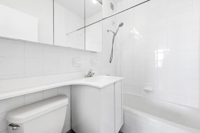 Georgetown Plaza unit 31-J, New York, NY 10003 - photo 7