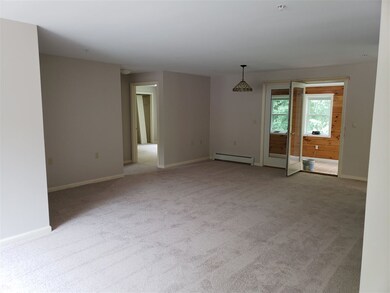 221 Taylor Cir, Pembroke, NH 03275 - photo 7