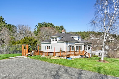 208 Jason St, Pittsfield, MA 01201 - photo 4