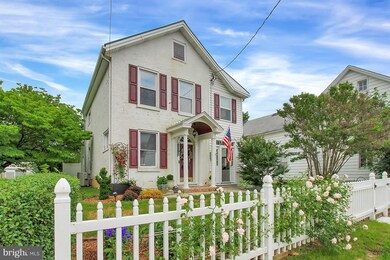 373 E Washington St, Chambersburg, PA 17201 - photo 2