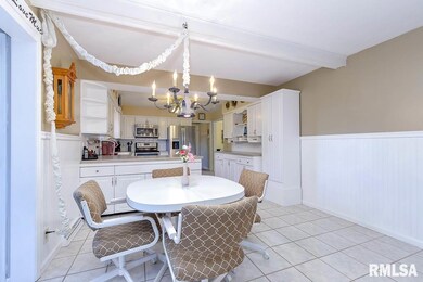 2310 Wynnewood Ct, Davenport, IA 52807 - photo 7