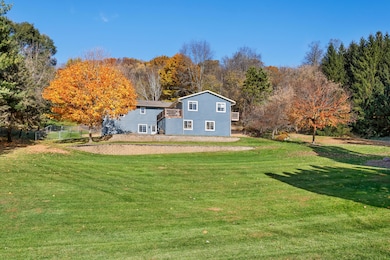 N4637 Old Hickory Dr, Onalaska, WI 54650 - photo 6