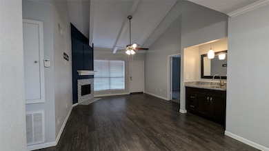 5711 Sugar Hill Dr unit 98, Houston, TX 77057 - photo 4