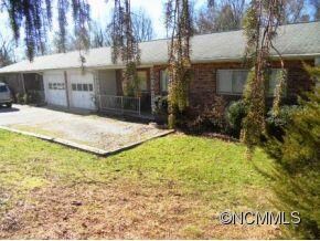 105 Wynnbrook Dr, Hendersonville, NC 28792 - photo 3