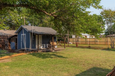 606 W Sycamore St, Celina, TX 75009 - photo 4