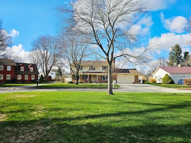 667 Waverly Ave, Washington Court House, OH 43160 - photo 2