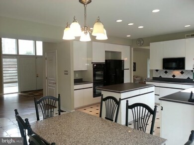 11 Forrest Ct, Mount Laurel, NJ 08054 - photo 5