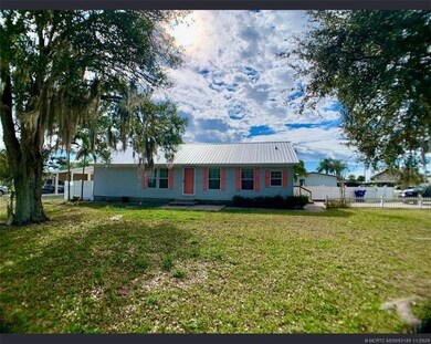 1023 Elm St, Okeechobee, FL 34974 - photo 2