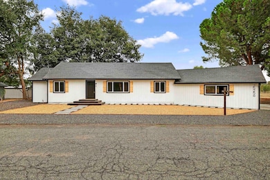 25256 Lee St, Los Molinos, CA 96055 - photo 2