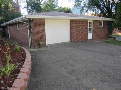 130 E Warren St, Cadiz, OH 43907 - photo 2