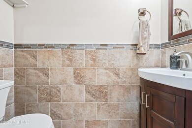 172 Windsong Cir, East Brunswick, NJ 08816 - photo 5