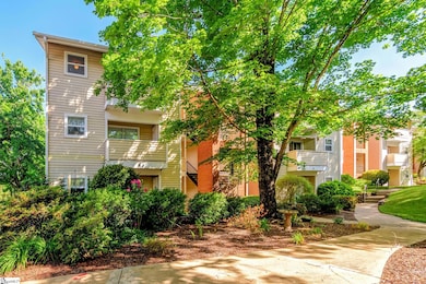 2601 Duncan Chapel Rd unit A-301, Greenville, SC 29617 - photo 3