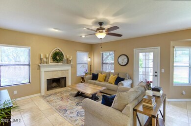 138 E Maria Ln, Tempe, AZ 85284 - photo 3