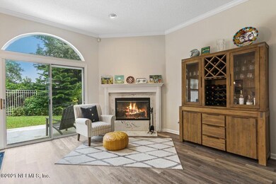 1649 Linkside Ct N (7).jpg-SMALL