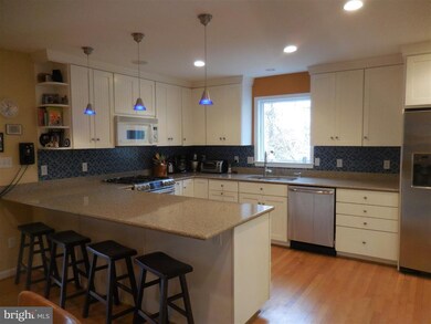 2417 Barbour Rd, Falls Church, VA 22043 - photo 3